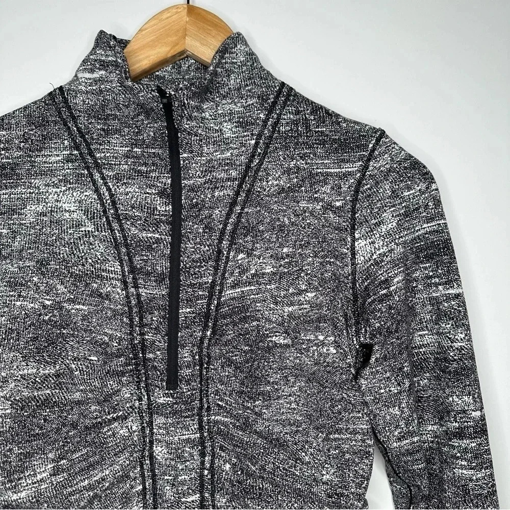 Lululemon Cypress Kiss Half Zip in Rush Jacquard Black White Size 6 - Picture 4 of 15